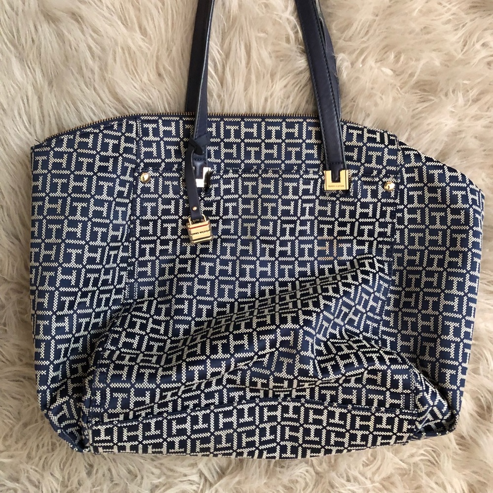 Tommy Hilfiger bag